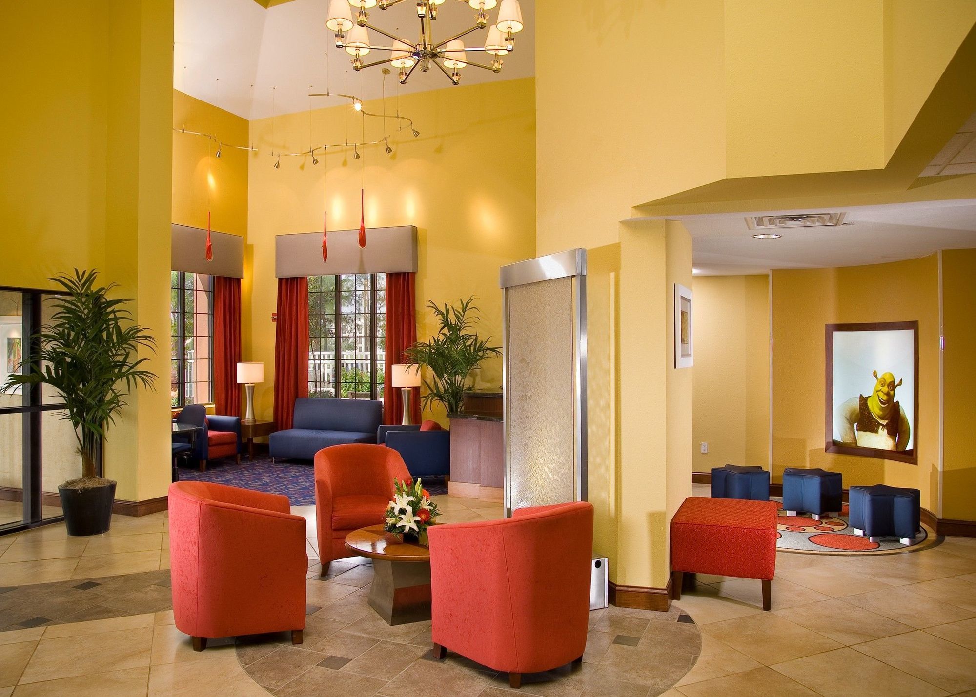 & Across From Universal By Ihg Orlando