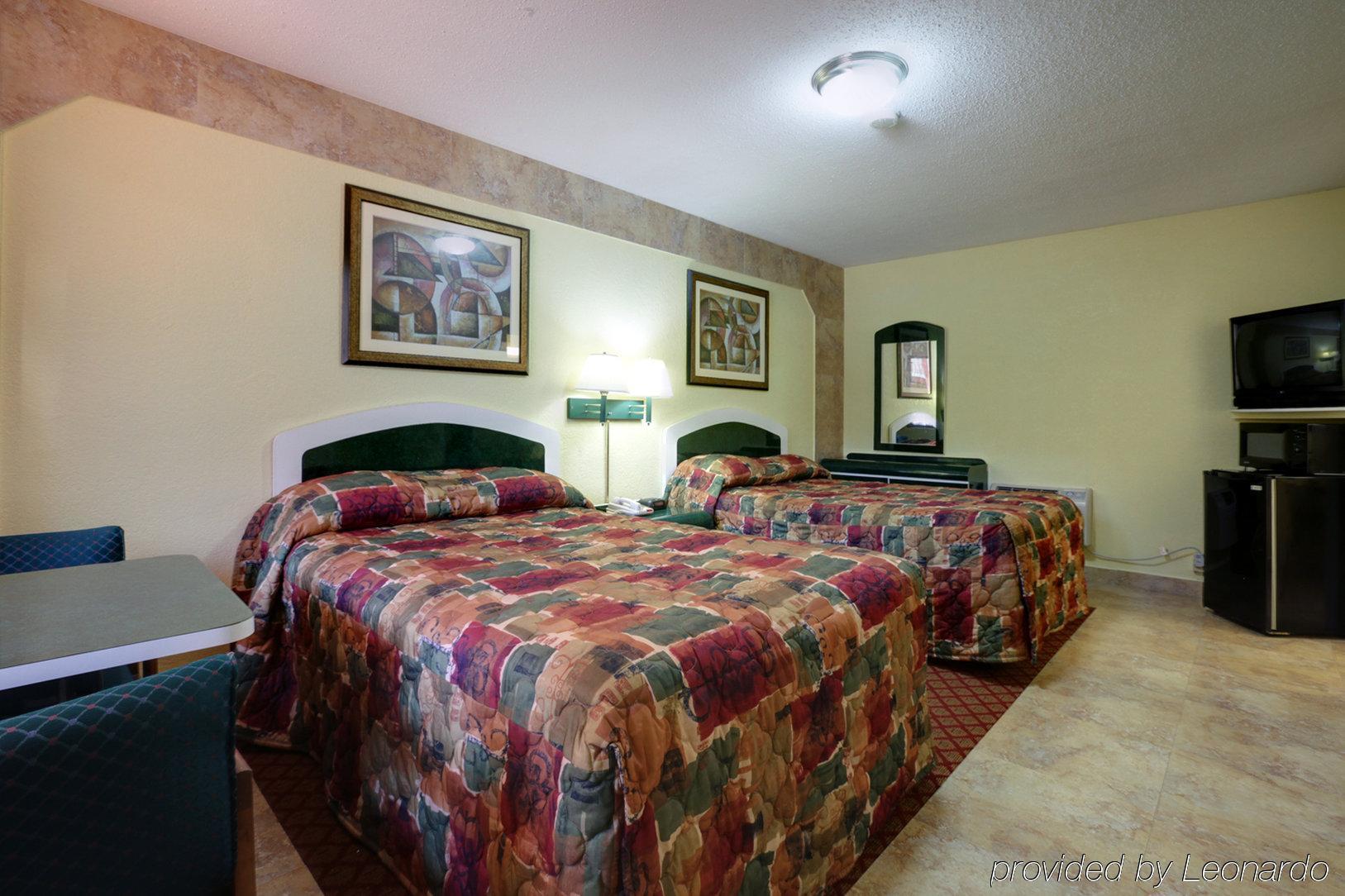 La Bella Oceanfront - Daytona