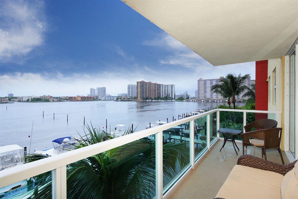Luxury At Intracoastal Sunny Isles Beach