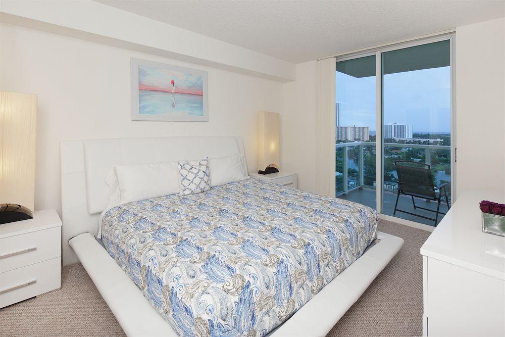 Luxury At Intracoastal Sunny Isles Beach