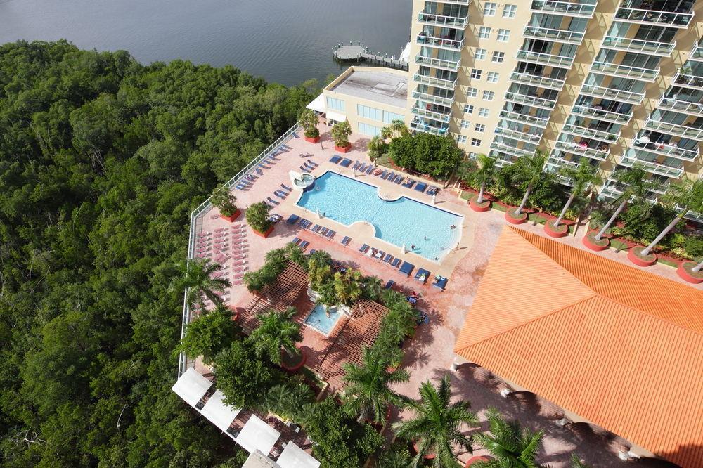 Luxury At Intracoastal