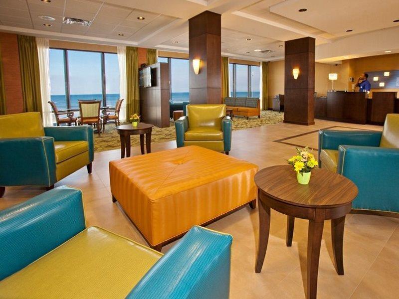 Resort Express & Oceanfront Daytona Shores By Ihg 3*