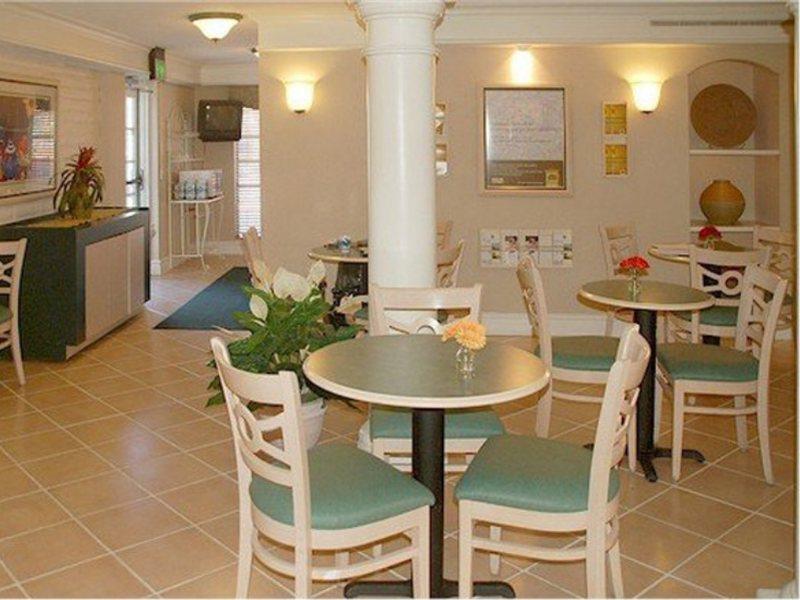 Hotel La Quinta By Wyndham Tampa Bay Clearwater