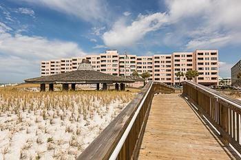 Hotel Jetty East By Isle 3*