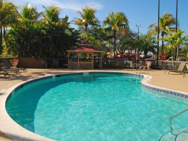 Hotel Hampton Myers-airport & I-75