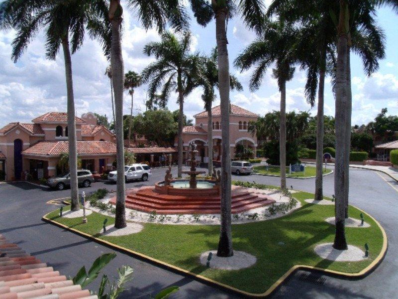 Grand Palms & Golf Pembroke Pines