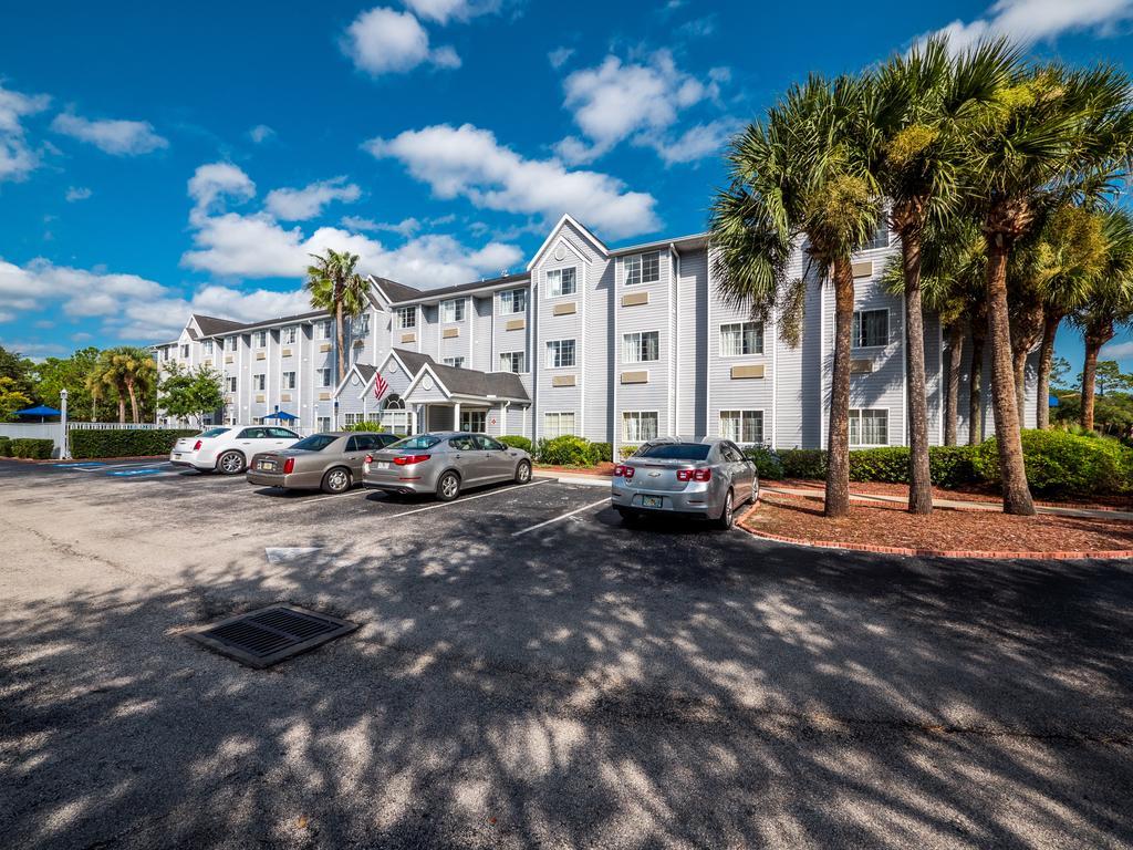Hotel Microtel & By Wyndham I-95 2*