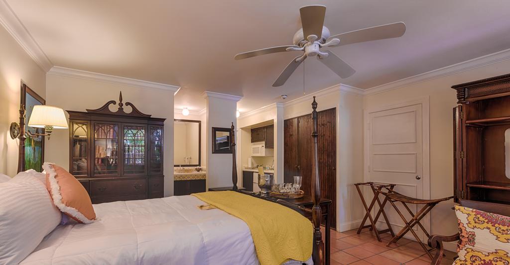 The Caribbean Court Boutique