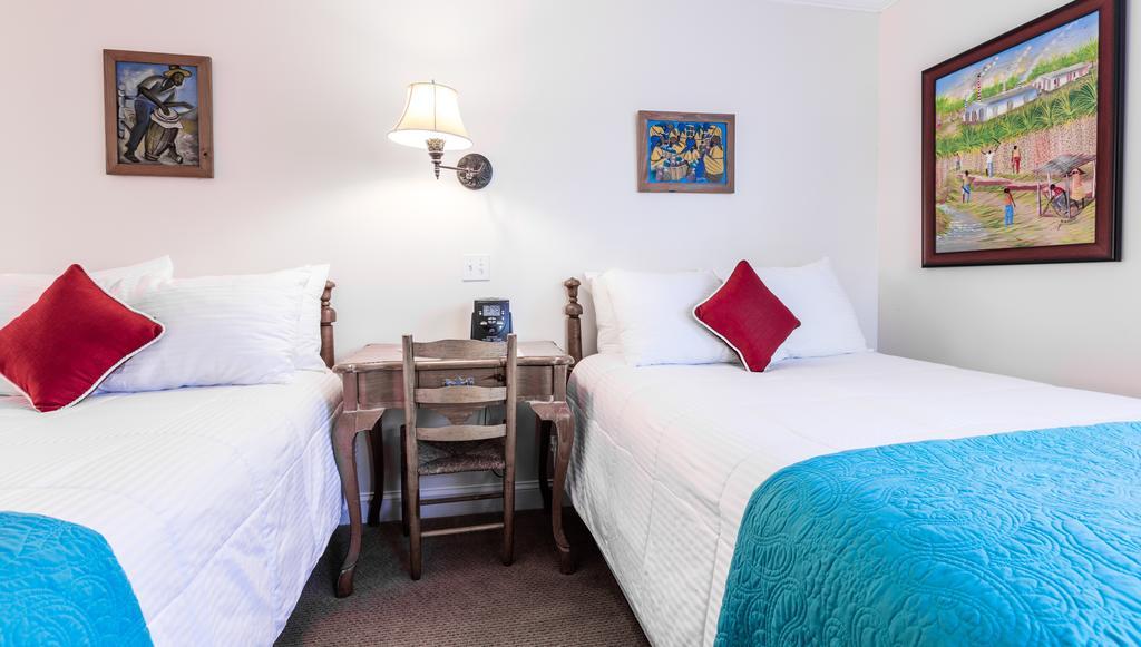 Hotel The Caribbean Court Boutique