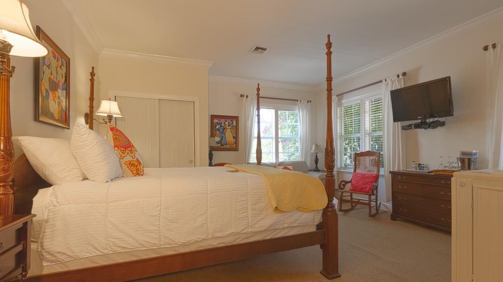 Hotel The Caribbean Court Boutique