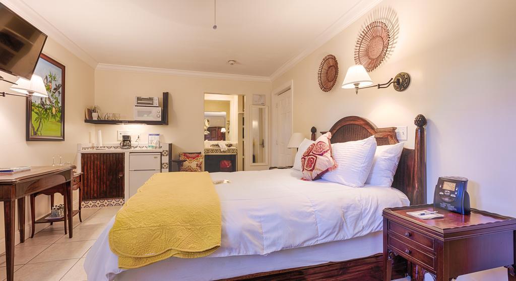 Hotel The Caribbean Court Boutique