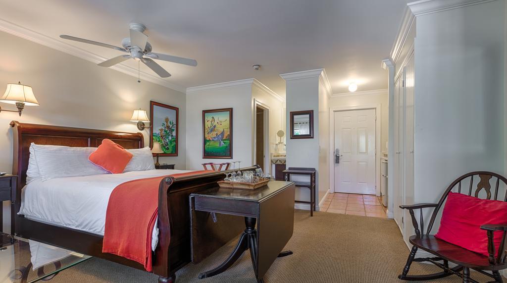 The Caribbean Court Boutique Hotel Vero Beach