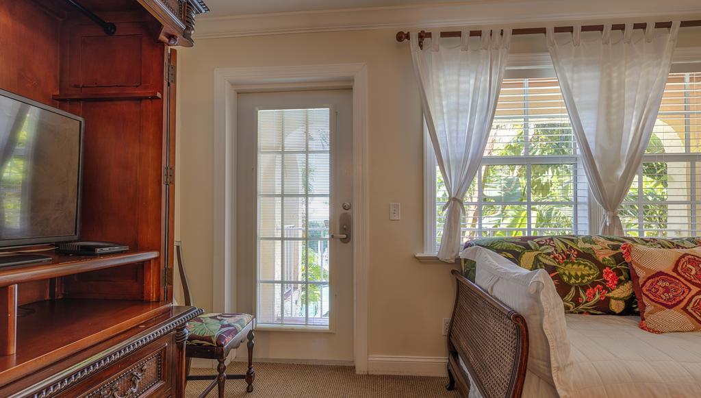 The Caribbean Court Boutique Hotel Vero Beach