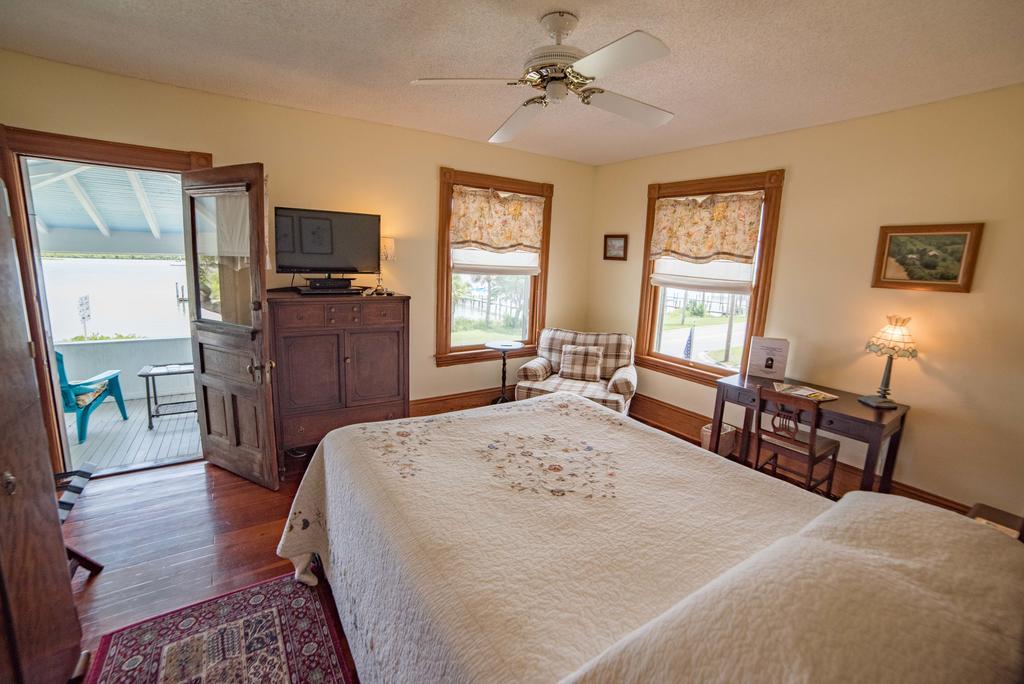 Bed & Breakfast Night Swan Intracoastal 2*
