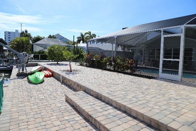 8339 Estero House *