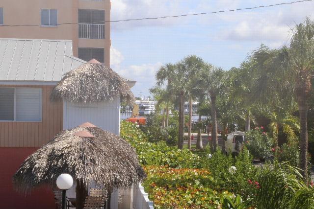 325 Mango * Fort Myers Beach