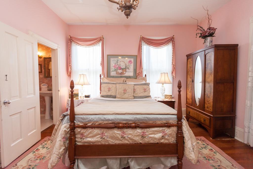Alexander Homestead