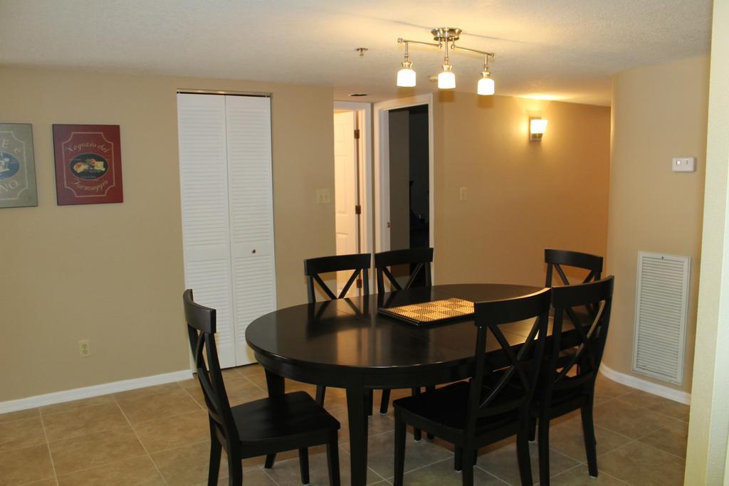 Palms- Unit 102 Clearwater Beach