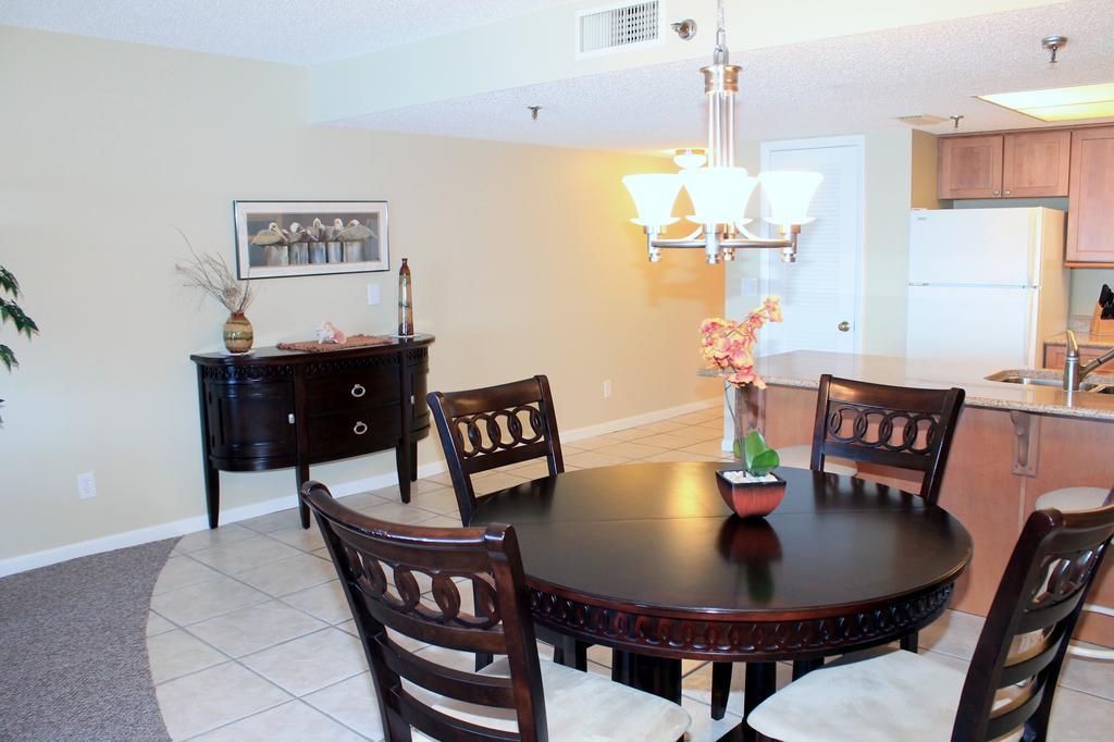 Pointe 502 Apartment