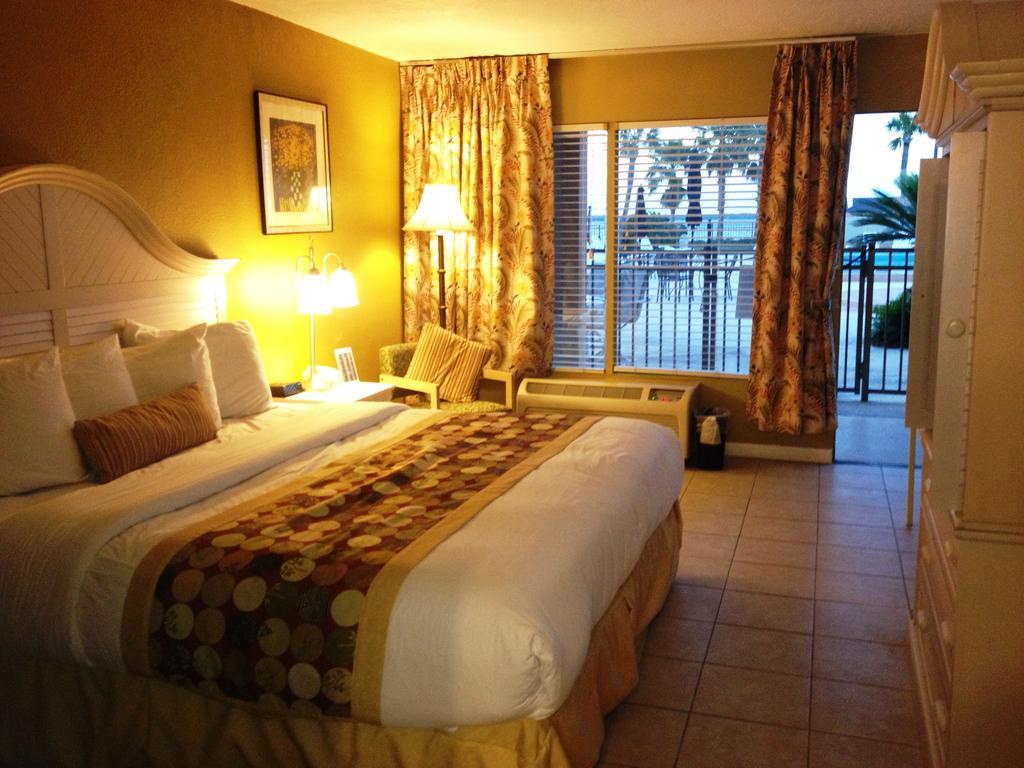 Hotel Monroe's On The & Banquet Hall Sanford