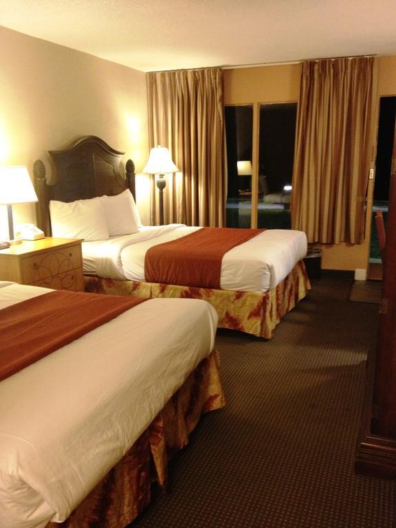 Hotel Monroe's On The & Banquet Hall Sanford