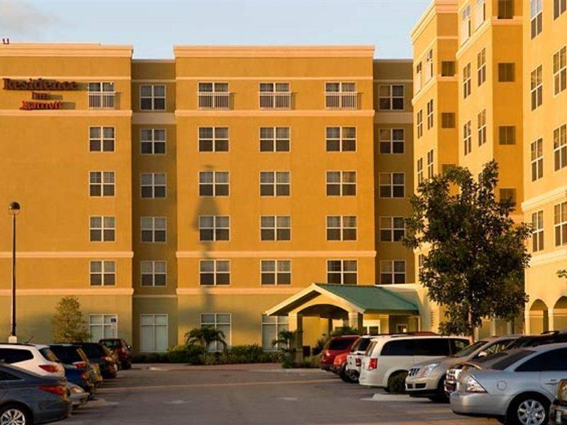 Hotel Myers Sanibel Truckland