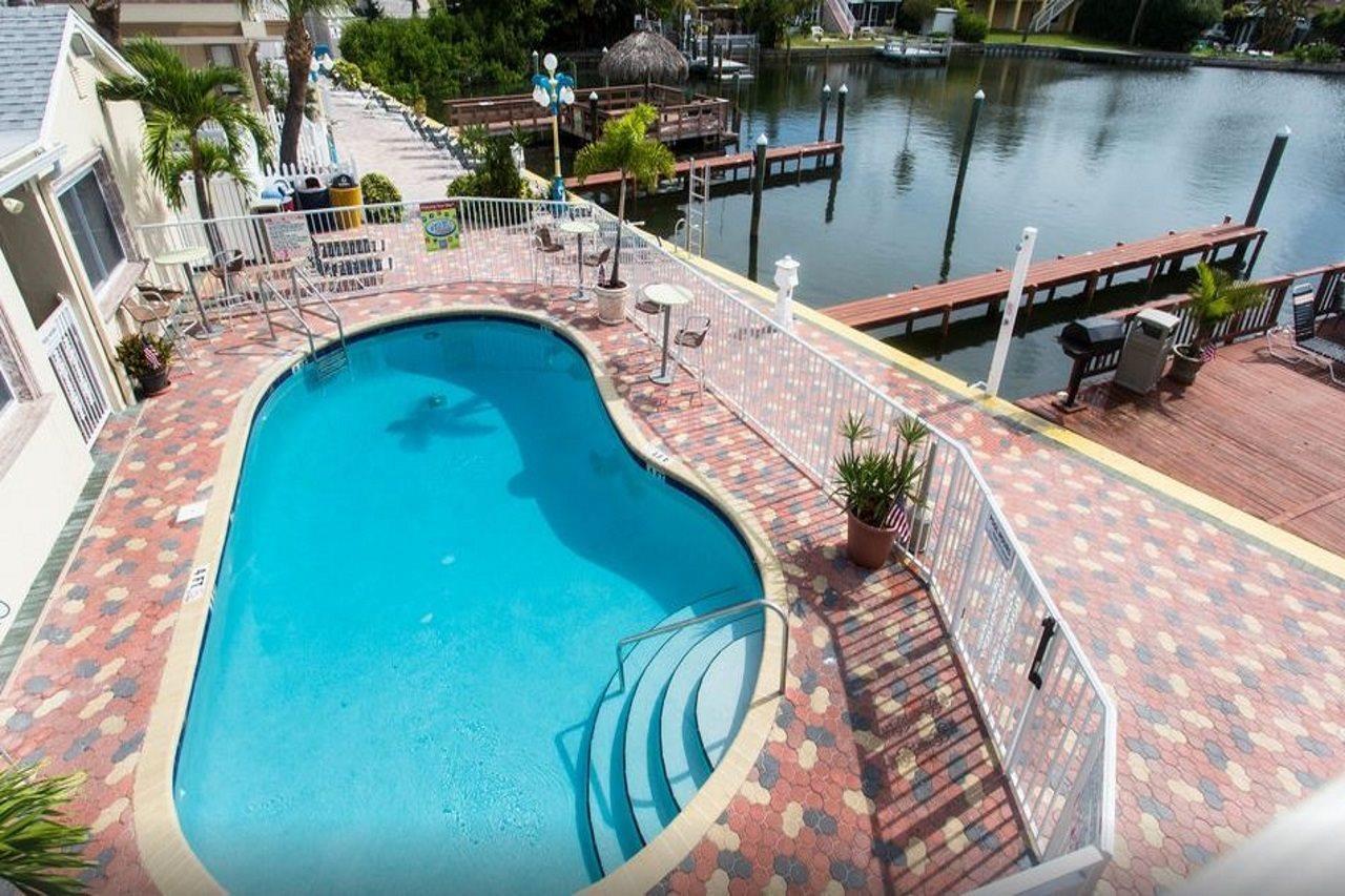 Hotel Bayview Plaza Waterfront St. Pete Beach