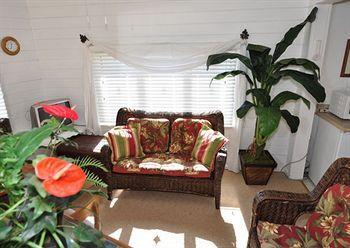 Sunset Beach House Hotel 3*