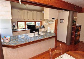Sunset Beach House 3* Treasure Island
