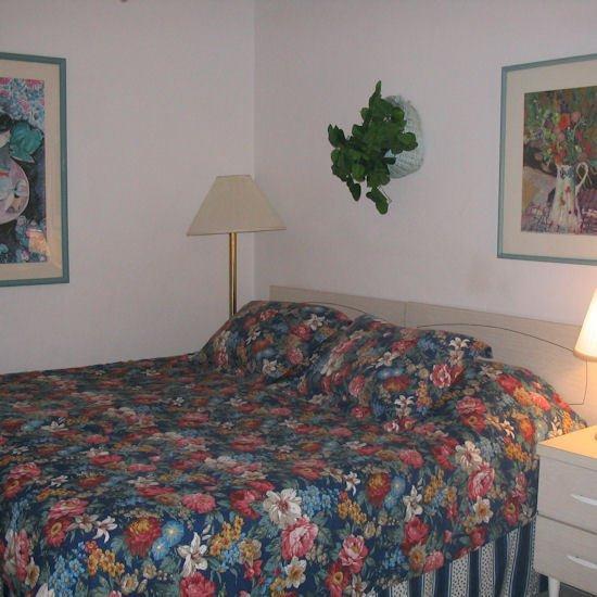 Hotel Deerfield Buccaneer