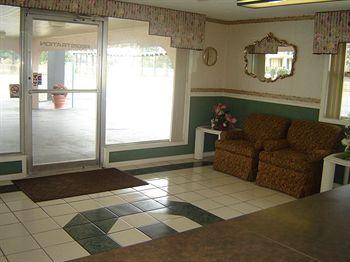 Super 8 By Wyndham Nas Area
