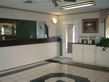 Super 8 By Wyndham Nas Area Motel 2*