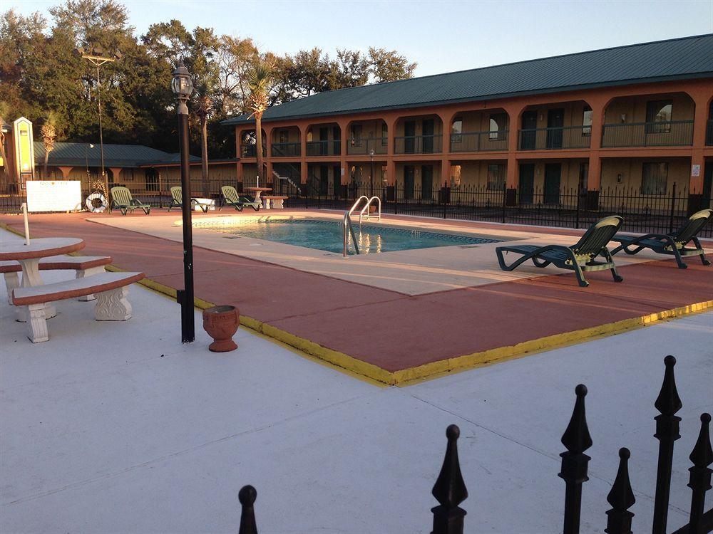Super 8 By Wyndham Nas Area 2* Pensacola