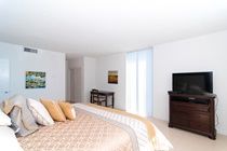 At Sian Residences Hallandale Beach