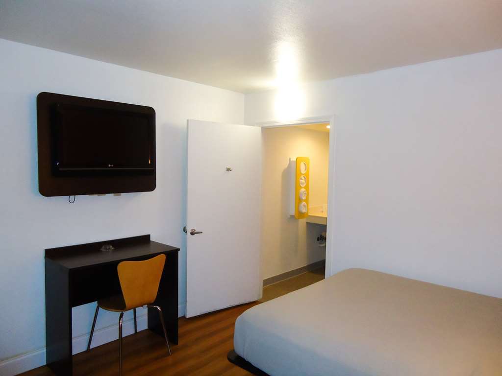 6 - West Motel 2*
