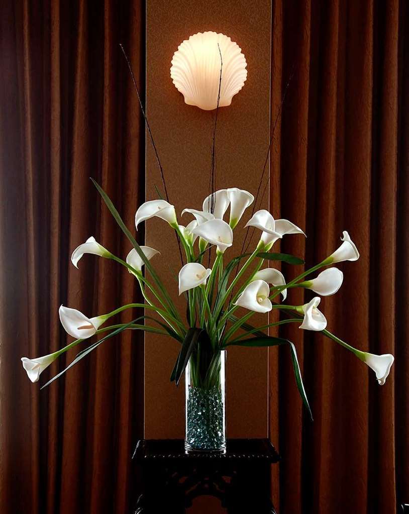 Crowne Plaza Grand Hotel 4*