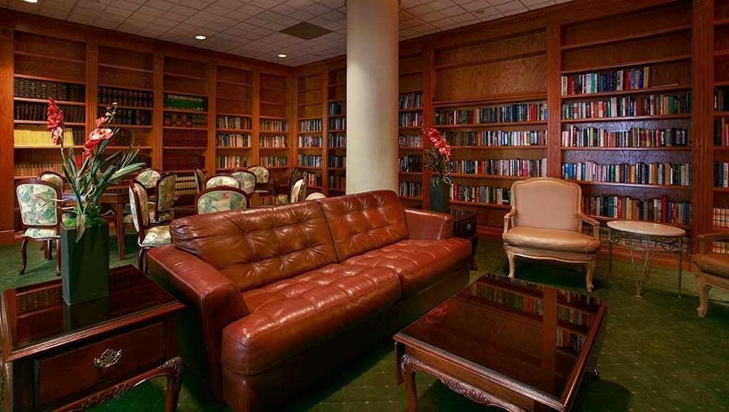 Crowne Plaza Grand 4*