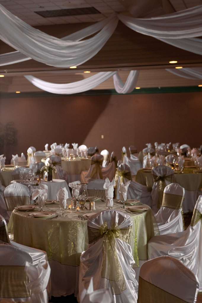 Crowne Plaza Grand