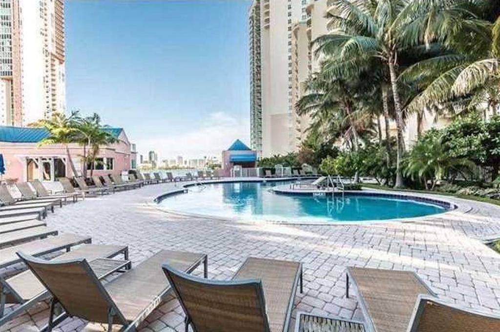 Family Travel * Aventura