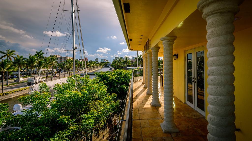 The Olas 'apart 3*