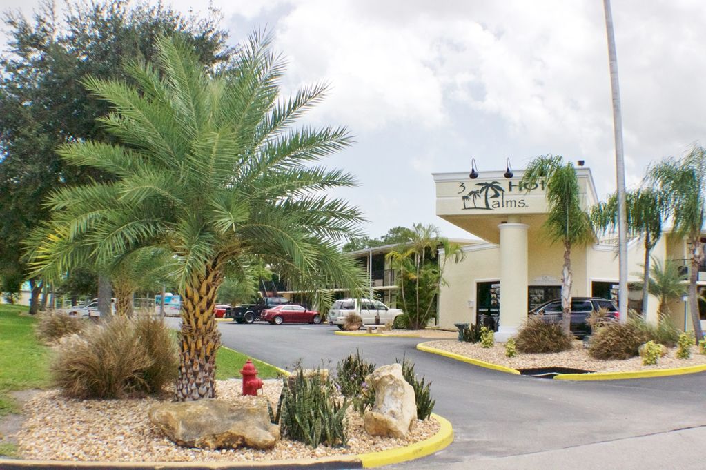 At - Pierce Hotel Fort Pierce