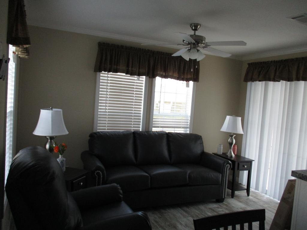 Southern Charm Rv 3*