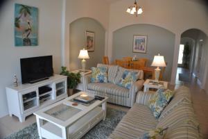 4630 4 Bedroom Private Pool Home, Cumbrian Lakes Hotel Kissimmee