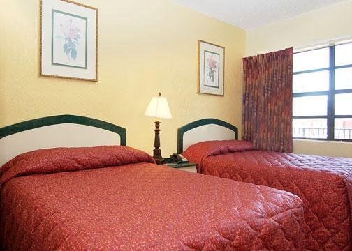 Hotel Econo And Lauderdale Fort Lauderdale