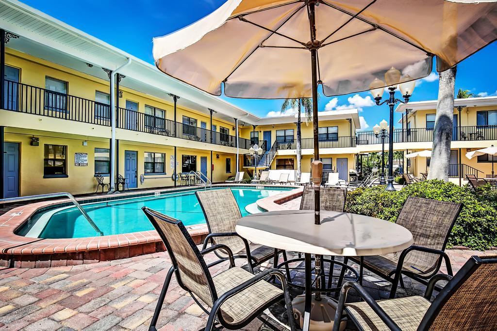 Apartment Royal Orleans Unit 113