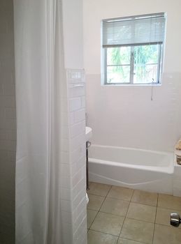 Lenox Flats Hotel 4*