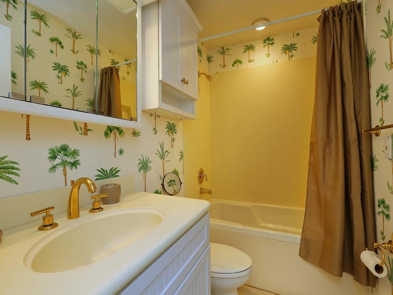 Tropical Terrace Two Bedroom Apartment Holmes Beach