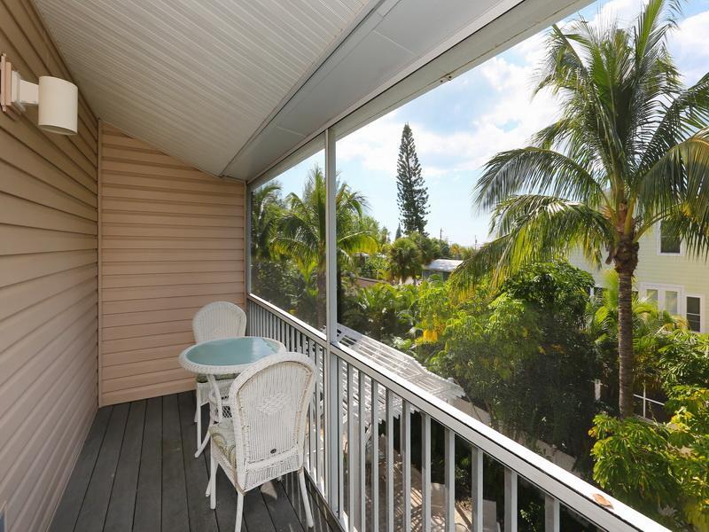 Apartment Tropical Terrace Two Bedroom Holmes Beach