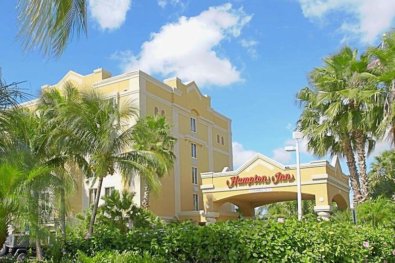 Hampton Lauderdale Hotel 3*