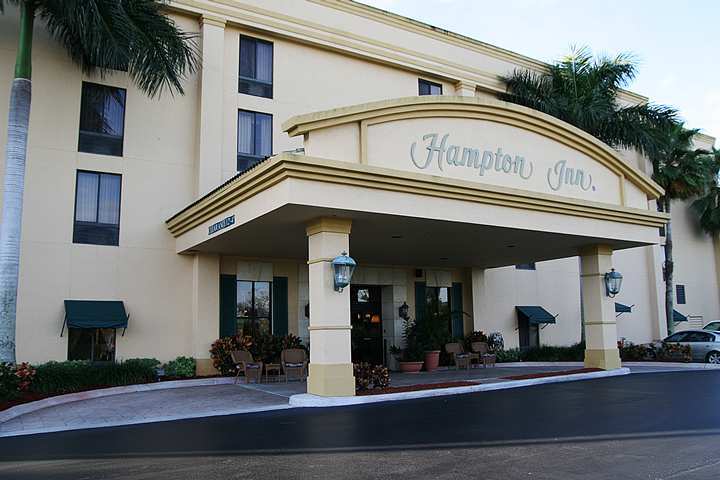 Hotel Hampton 4*